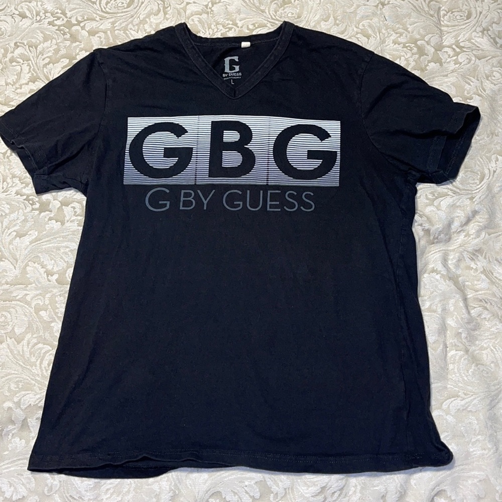 Men’s G by Guess V-Neck. Size Large.